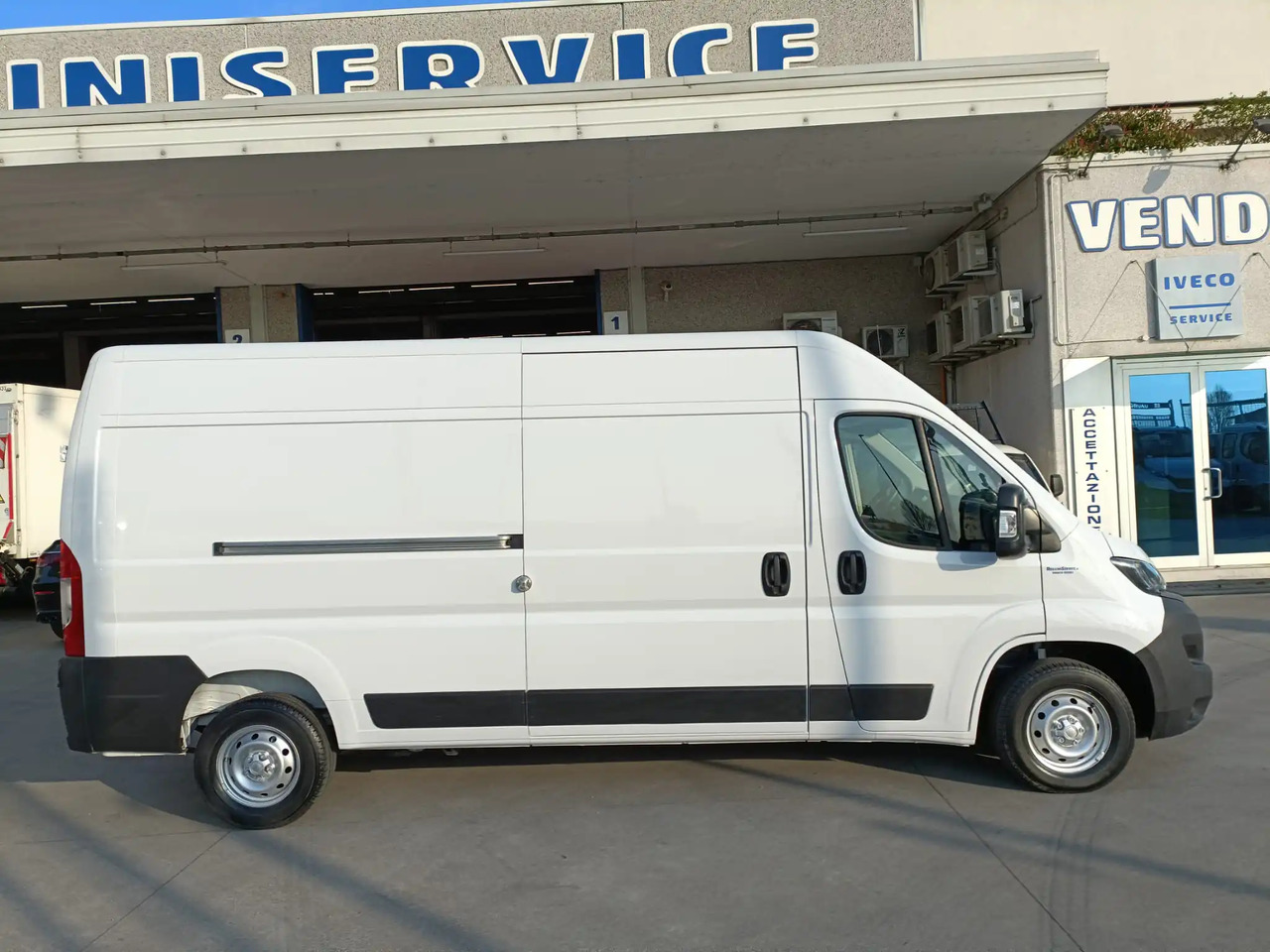 FIAT DUCATO 35 L3H2 - Pakettiauto: kuva FIAT DUCATO 35 L3H2 - Pakettiauto FIAT DUCATO 35 L3H2 - Pakettiauto: kuva FIAT DUCATO 35 L3H2 - Pakettiauto