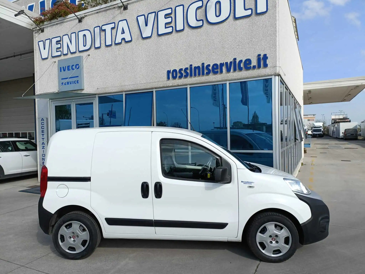 FIAT FIORINO SX - Pakettiauto: kuva FIAT FIORINO SX - Pakettiauto FIAT FIORINO SX - Pakettiauto: kuva FIAT FIORINO SX - Pakettiauto
