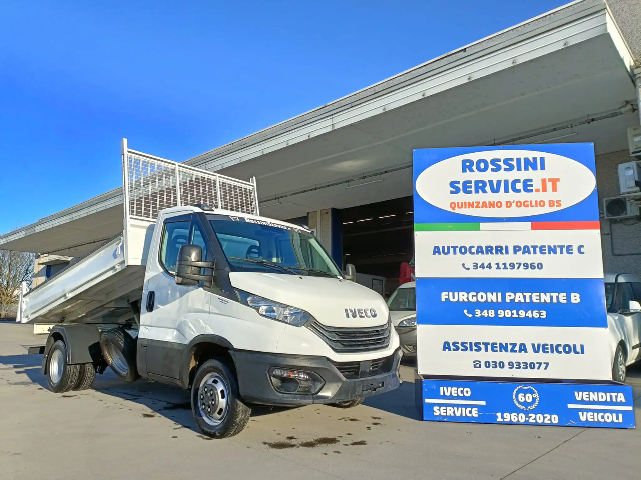 IVECO DAILY 35C16 CC 3.0 - Kippilava-auto: kuva IVECO DAILY 35C16 CC 3.0 - Kippilava-auto IVECO DAILY 35C16 CC 3.0 - Kippilava-auto: kuva IVECO DAILY 35C16 CC 3.0 - Kippilava-auto