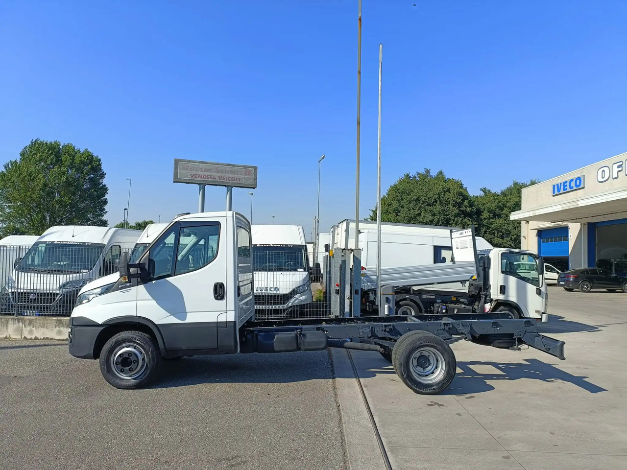 IVECO DAILY 60C18 A TELAIO KM 0 - Kuorma-auto alusta: kuva IVECO DAILY 60C18 A TELAIO KM 0 - Kuorma-auto alusta IVECO DAILY 60C18 A TELAIO KM 0 - Kuorma-auto alusta: kuva IVECO DAILY 60C18 A TELAIO KM 0 - Kuorma-auto alusta