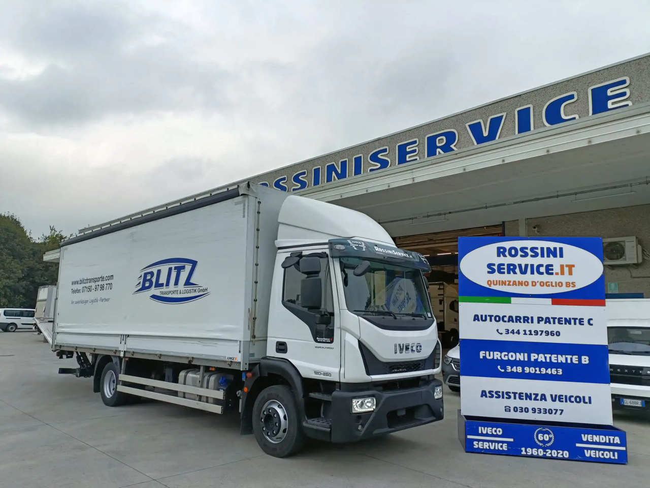 IVECO EUROCARGO 120E25P - Pressukapelli kuorma-auto: kuva  IVECO EUROCARGO 120E25P - Pressukapelli kuorma-auto IVECO EUROCARGO 120E25P - Pressukapelli kuorma-auto: kuva  IVECO EUROCARGO 120E25P - Pressukapelli kuorma-auto