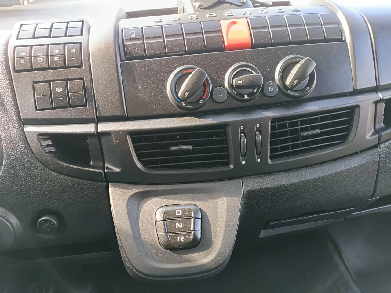 IVECO EUROCARGO 160E25P - Kuorma-auto alusta: kuva IVECO EUROCARGO 160E25P - Kuorma-auto alusta IVECO EUROCARGO 160E25P - Kuorma-auto alusta: kuva IVECO EUROCARGO 160E25P - Kuorma-auto alusta