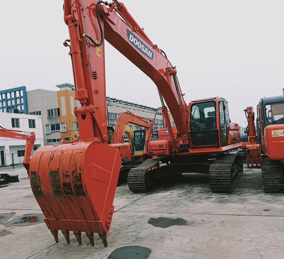 Doosan DX300 - Telakaivukone: kuva Doosan DX300 - Telakaivukone Doosan DX300 - Telakaivukone: kuva Doosan DX300 - Telakaivukone