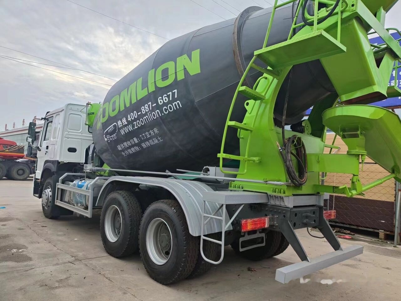 Howo 371 - Betoniauto: kuva Howo 371 - Betoniauto Howo 371 - Betoniauto: kuva Howo 371 - Betoniauto