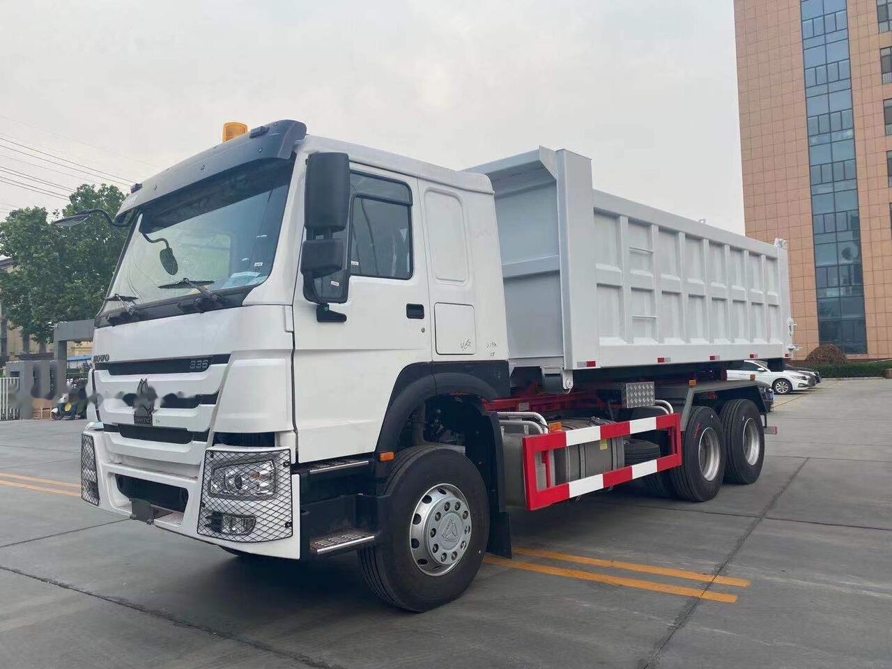 Howo 371 - Kippiauto kuorma-auto: kuva Howo 371 - Kippiauto kuorma-auto Howo 371 - Kippiauto kuorma-auto: kuva Howo 371 - Kippiauto kuorma-auto