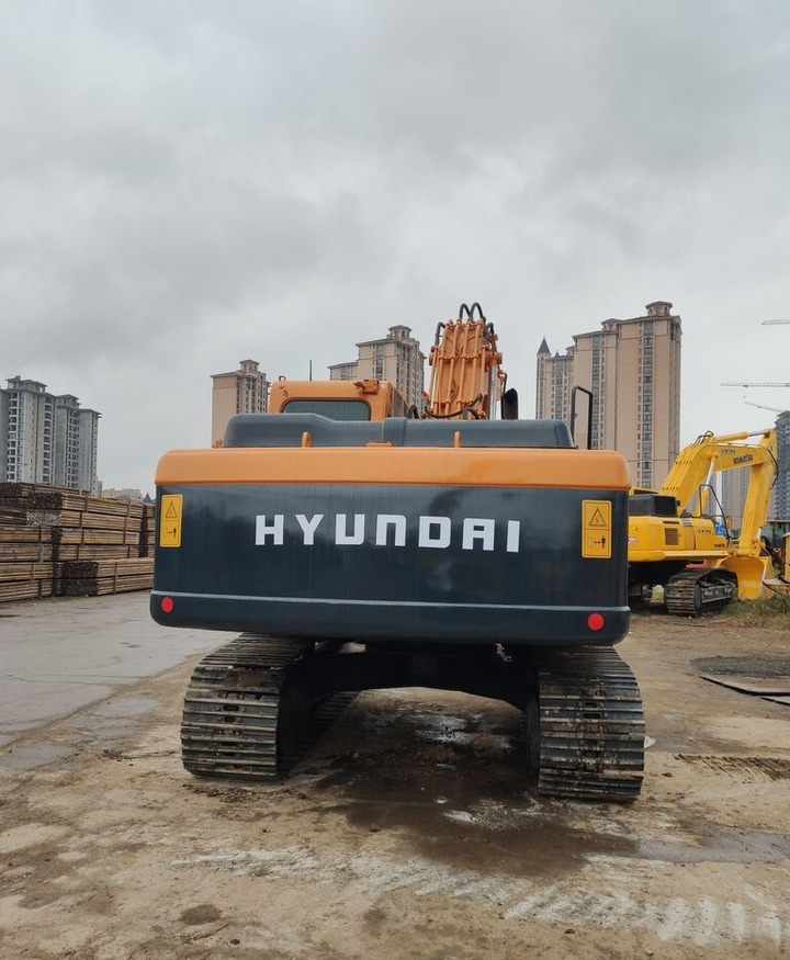 Hyundai R220LC-9s - Telakaivukone: kuva Hyundai R220LC-9s - Telakaivukone Hyundai R220LC-9s - Telakaivukone: kuva Hyundai R220LC-9s - Telakaivukone
