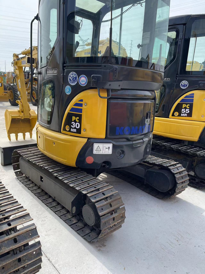 KOMATSU PC30MR-3 - Minikuormaaja: kuva KOMATSU PC30MR-3 - Minikuormaaja KOMATSU PC30MR-3 - Minikuormaaja: kuva KOMATSU PC30MR-3 - Minikuormaaja
