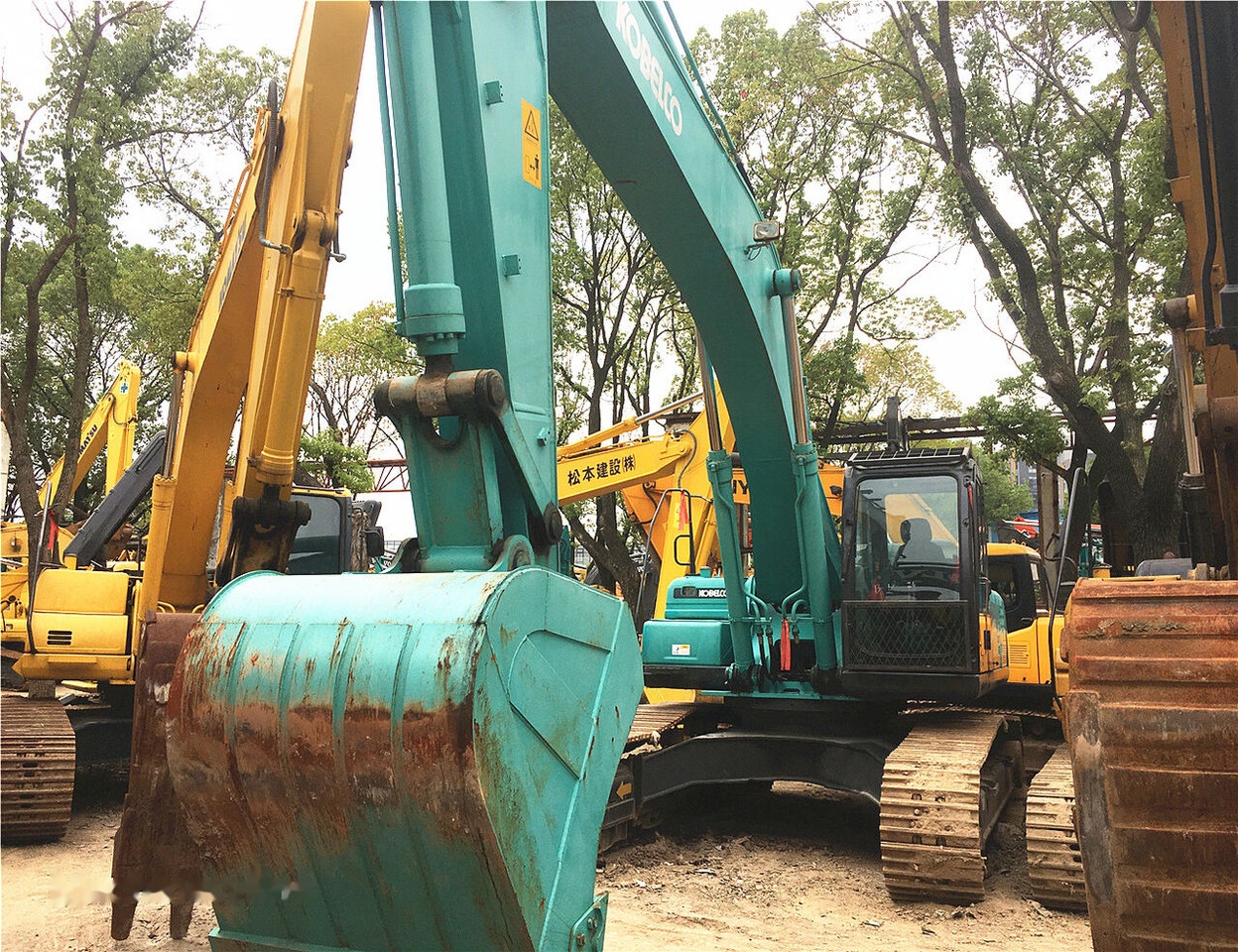Kobelco SK350LC-8 - Telakaivukone: kuva Kobelco SK350LC-8 - Telakaivukone Kobelco SK350LC-8 - Telakaivukone: kuva Kobelco SK350LC-8 - Telakaivukone