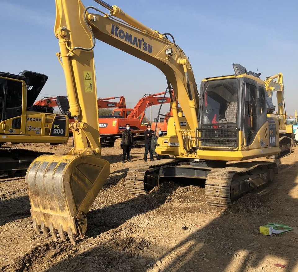 Komatsu PC110 - Telakaivukone: kuva Komatsu PC110 - Telakaivukone Komatsu PC110 - Telakaivukone: kuva Komatsu PC110 - Telakaivukone