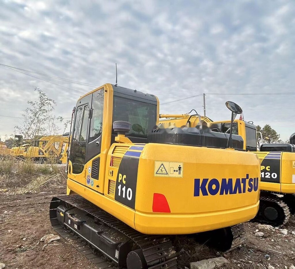 Komatsu PC110 - Telakaivukone: kuva Komatsu PC110 - Telakaivukone Komatsu PC110 - Telakaivukone: kuva Komatsu PC110 - Telakaivukone