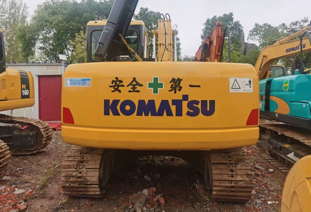Komatsu PC110 - Telakaivukone: kuva Komatsu PC110 - Telakaivukone Komatsu PC110 - Telakaivukone: kuva Komatsu PC110 - Telakaivukone