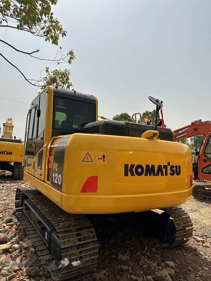 Komatsu PC120-8 - Telakaivukone: kuva Komatsu PC120-8 - Telakaivukone Komatsu PC120-8 - Telakaivukone: kuva Komatsu PC120-8 - Telakaivukone