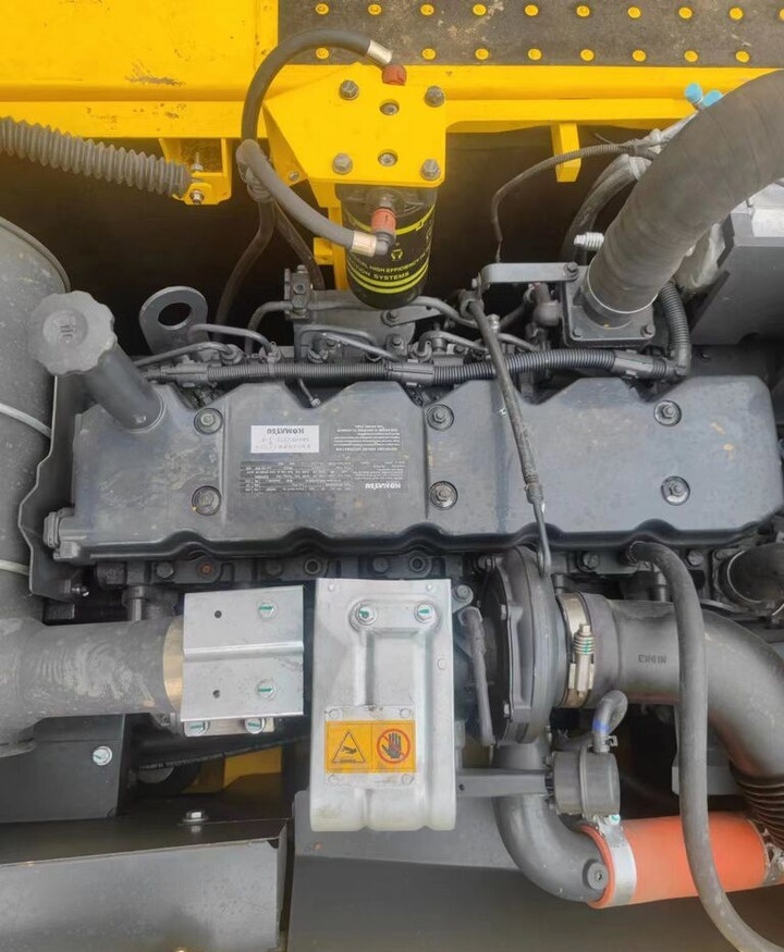 Telakaivukone Komatsu PC220-8: kuva Telakaivukone Komatsu PC220-8