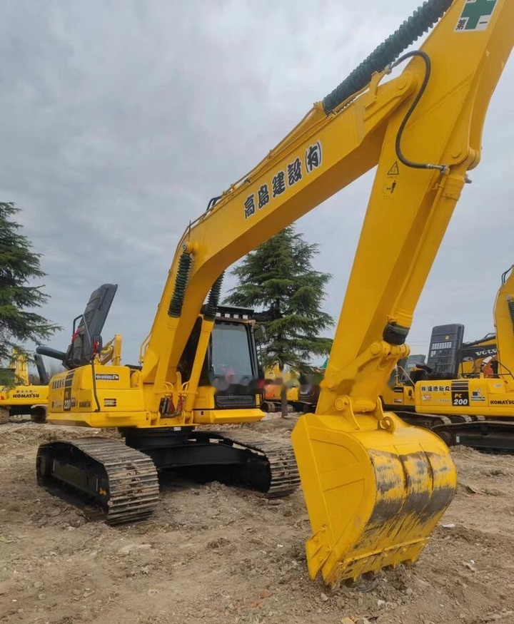 Telakaivukone Komatsu PC220-8: kuva Telakaivukone Komatsu PC220-8