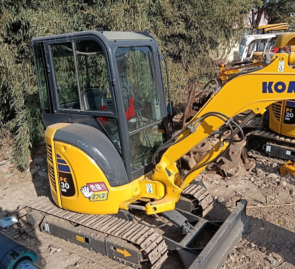 Komatsu PC30MR - Minikuormaaja: kuva Komatsu PC30MR - Minikuormaaja Komatsu PC30MR - Minikuormaaja: kuva Komatsu PC30MR - Minikuormaaja