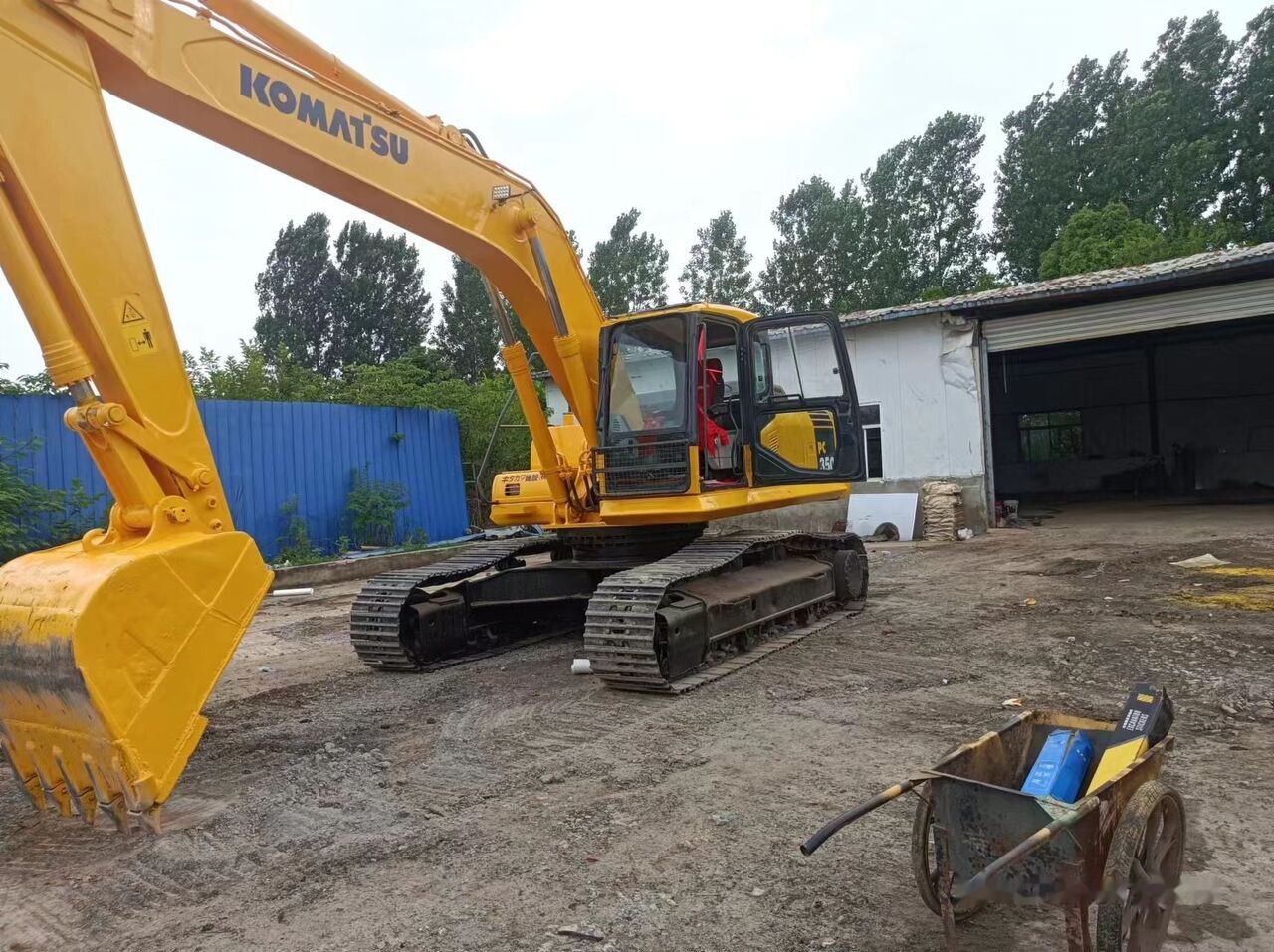 Komatsu PC350-7 - Telakaivukone: kuva Komatsu PC350-7 - Telakaivukone Komatsu PC350-7 - Telakaivukone: kuva Komatsu PC350-7 - Telakaivukone