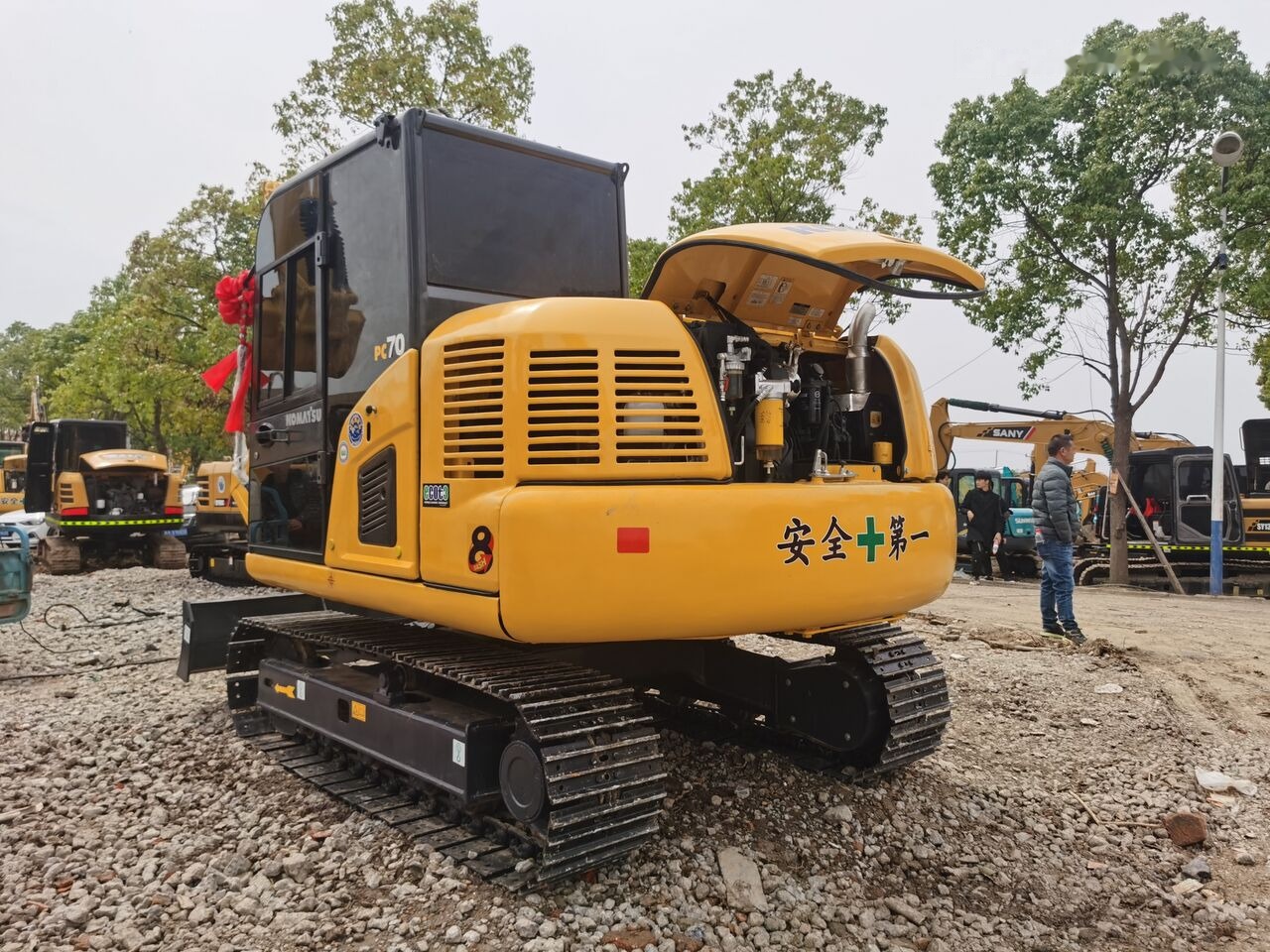 Komatsu PC70-8 - Telakaivukone: kuva Komatsu PC70-8 - Telakaivukone Komatsu PC70-8 - Telakaivukone: kuva Komatsu PC70-8 - Telakaivukone