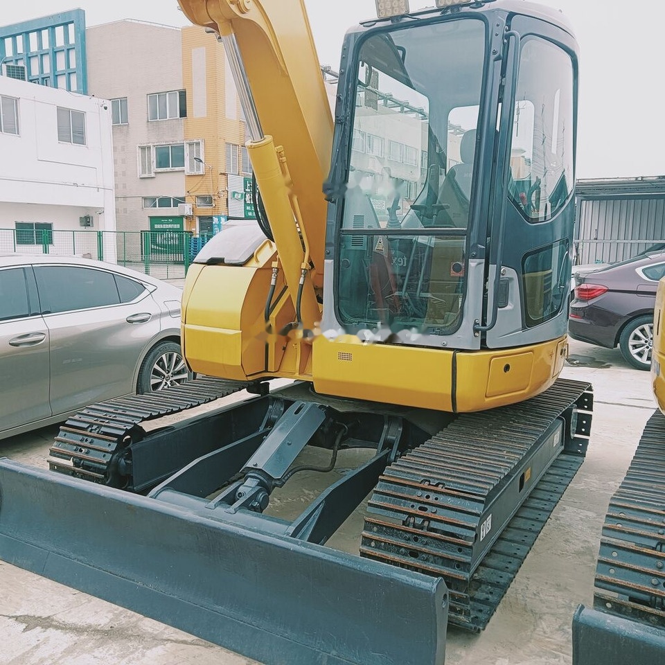 Komatsu PC78US-6 - Minikuormaaja: kuva Komatsu PC78US-6 - Minikuormaaja Komatsu PC78US-6 - Minikuormaaja: kuva Komatsu PC78US-6 - Minikuormaaja