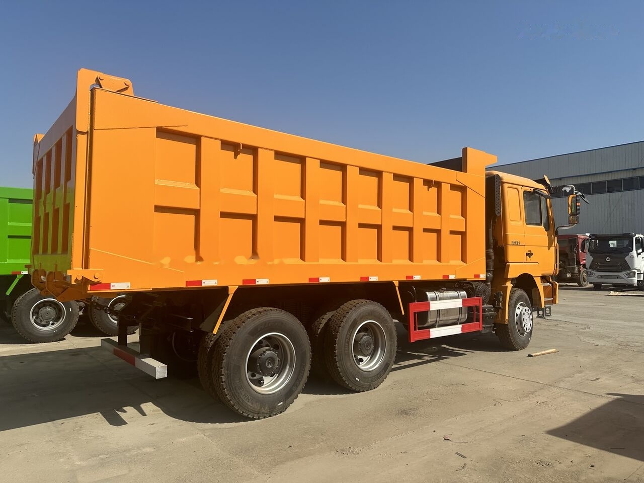 Shacman F3000 6*4 - Kippiauto kuorma-auto: kuva Shacman F3000 6*4 - Kippiauto kuorma-auto Shacman F3000 6*4 - Kippiauto kuorma-auto: kuva Shacman F3000 6*4 - Kippiauto kuorma-auto