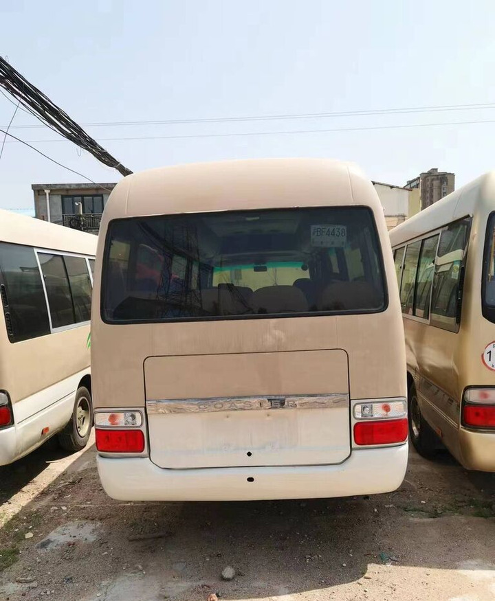 Toyota Coaster - Linja-auto: kuva Toyota Coaster - Linja-auto Toyota Coaster - Linja-auto: kuva Toyota Coaster - Linja-auto