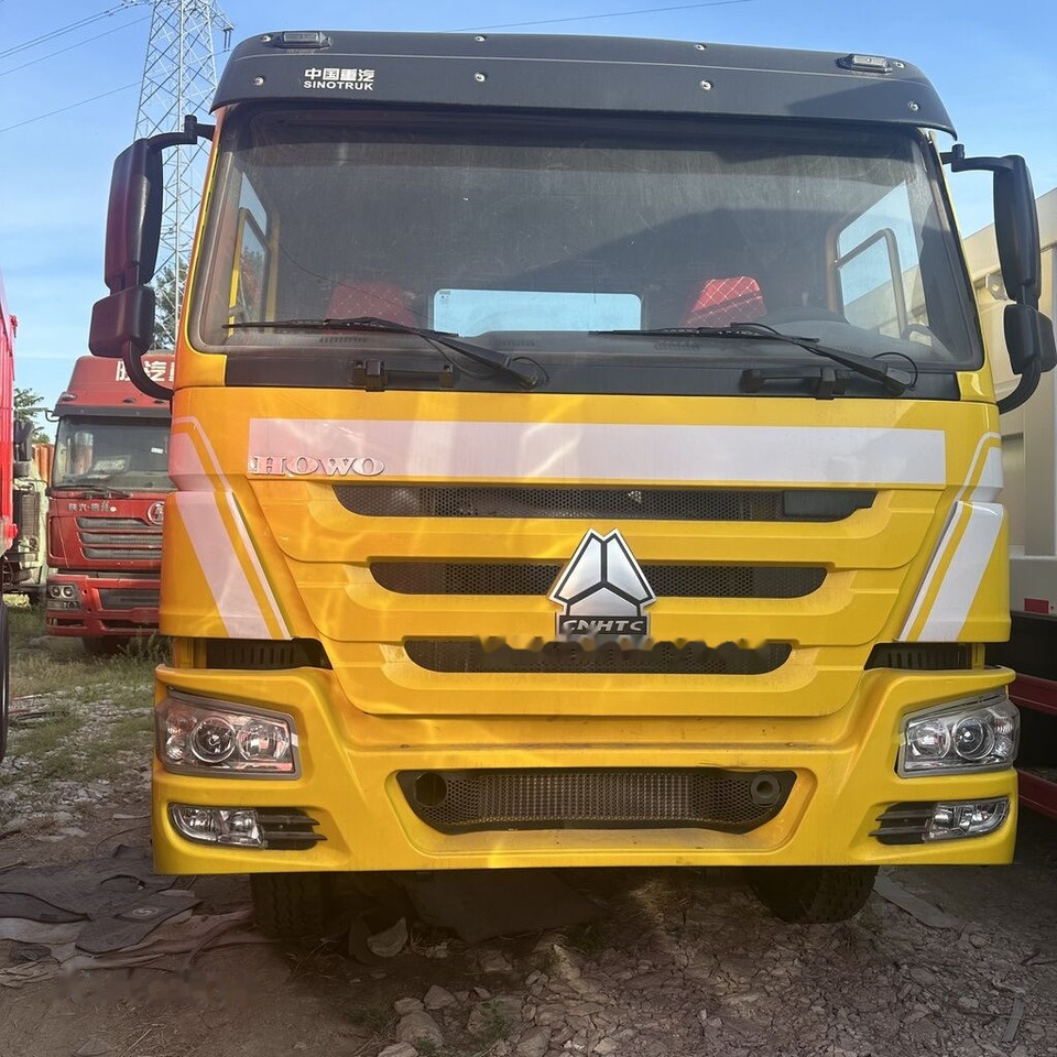 Howo 371 - Vetopöytäauto: kuva Howo 371 - Vetopöytäauto Howo 371 - Vetopöytäauto: kuva Howo 371 - Vetopöytäauto