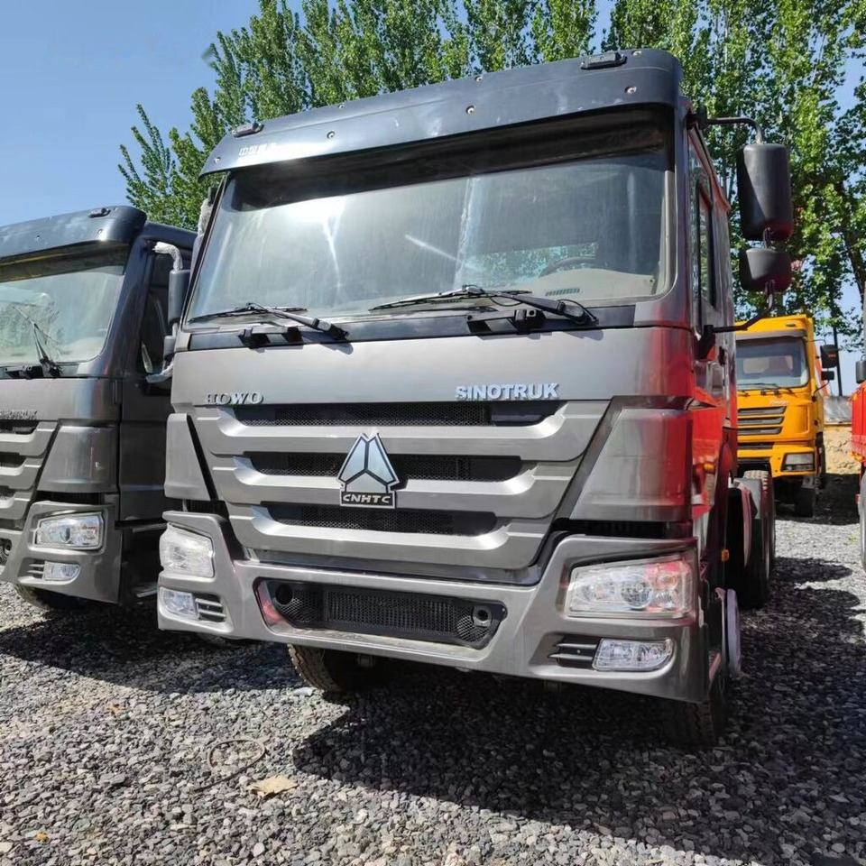 Howo 375 - Vetopöytäauto: kuva Howo 375 - Vetopöytäauto Howo 375 - Vetopöytäauto: kuva Howo 375 - Vetopöytäauto