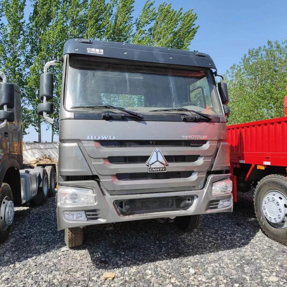 Howo 375 - Vetopöytäauto: kuva Howo 375 - Vetopöytäauto Howo 375 - Vetopöytäauto: kuva Howo 375 - Vetopöytäauto