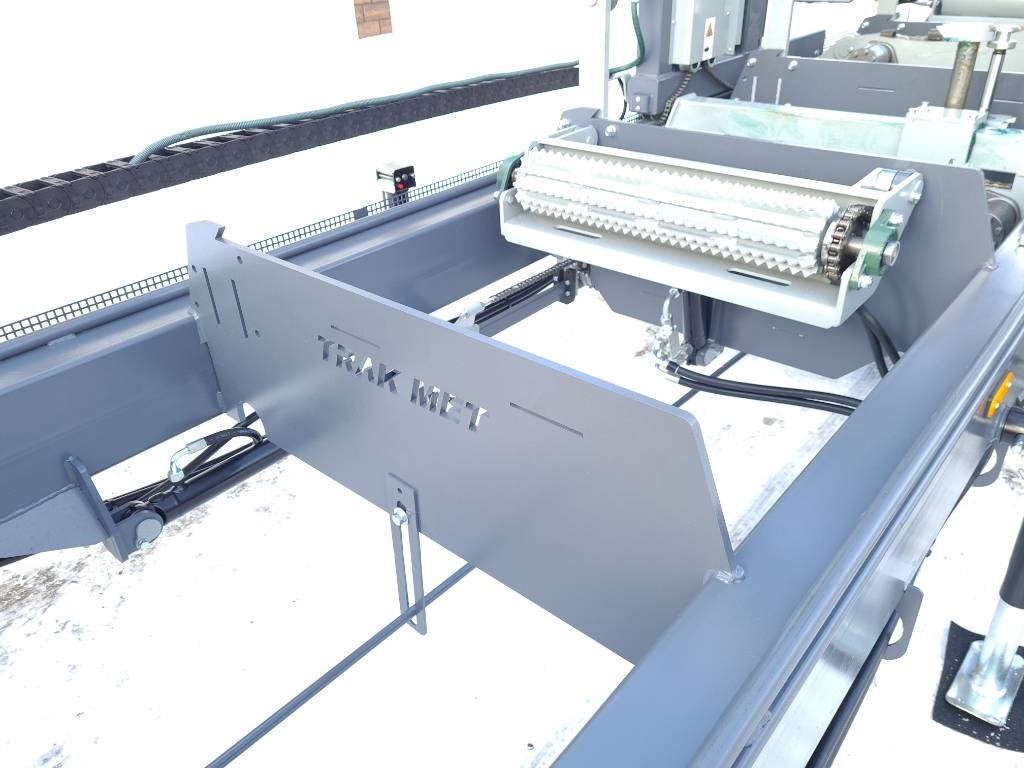 Uusi Metsäkone Trak-Met Trak Taśmowy z hydrauliką mobilny TTP-600 PREMIUM: kuva Uusi Metsäkone Trak-Met Trak Taśmowy z hydrauliką mobilny TTP-600 PREMIUM