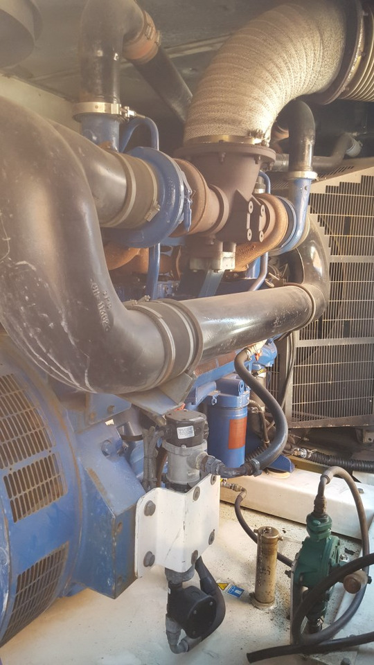 FG P600P1 600 kVA - Sähkögeneraattori: kuva FG P600P1 600 kVA - Sähkögeneraattori FG P600P1 600 kVA - Sähkögeneraattori: kuva FG P600P1 600 kVA - Sähkögeneraattori