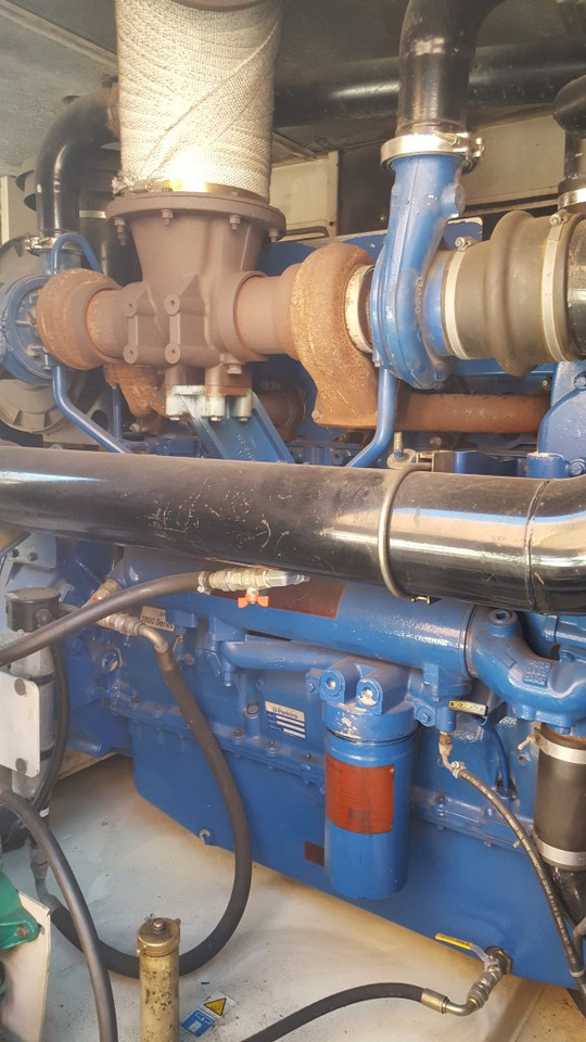 FG P600P1 600 kVA - Sähkögeneraattori: kuva FG P600P1 600 kVA - Sähkögeneraattori FG P600P1 600 kVA - Sähkögeneraattori: kuva FG P600P1 600 kVA - Sähkögeneraattori