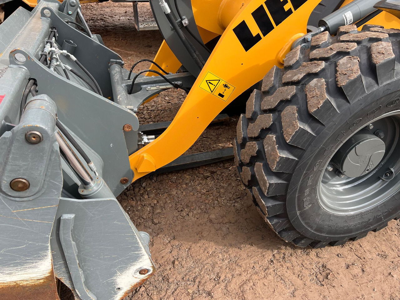 Liebherr L 507 Stereo V Likufix 2x verfügbar - Pyöräkuormaaja: kuva Liebherr L 507 Stereo V Likufix 2x verfügbar - Pyöräkuormaaja Liebherr L 507 Stereo V Likufix 2x verfügbar - Pyöräkuormaaja: kuva Liebherr L 507 Stereo V Likufix 2x verfügbar - Pyöräkuormaaja