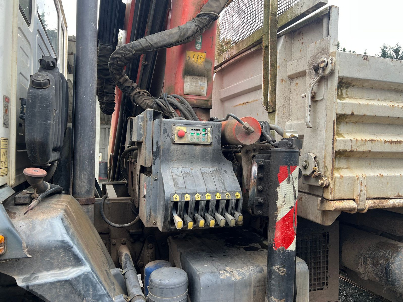 MAN 18.264 Kran - Kippiauto kuorma-auto, Nosturiauto: kuva  MAN 18.264 Kran - Kippiauto kuorma-auto, Nosturiauto MAN 18.264 Kran - Kippiauto kuorma-auto, Nosturiauto: kuva  MAN 18.264 Kran - Kippiauto kuorma-auto, Nosturiauto