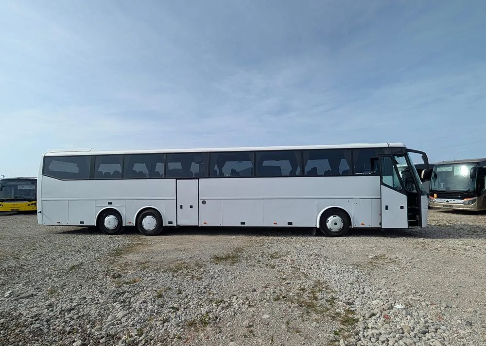 Bova FHD - Turistibussi: kuva Bova FHD - Turistibussi Bova FHD - Turistibussi: kuva Bova FHD - Turistibussi