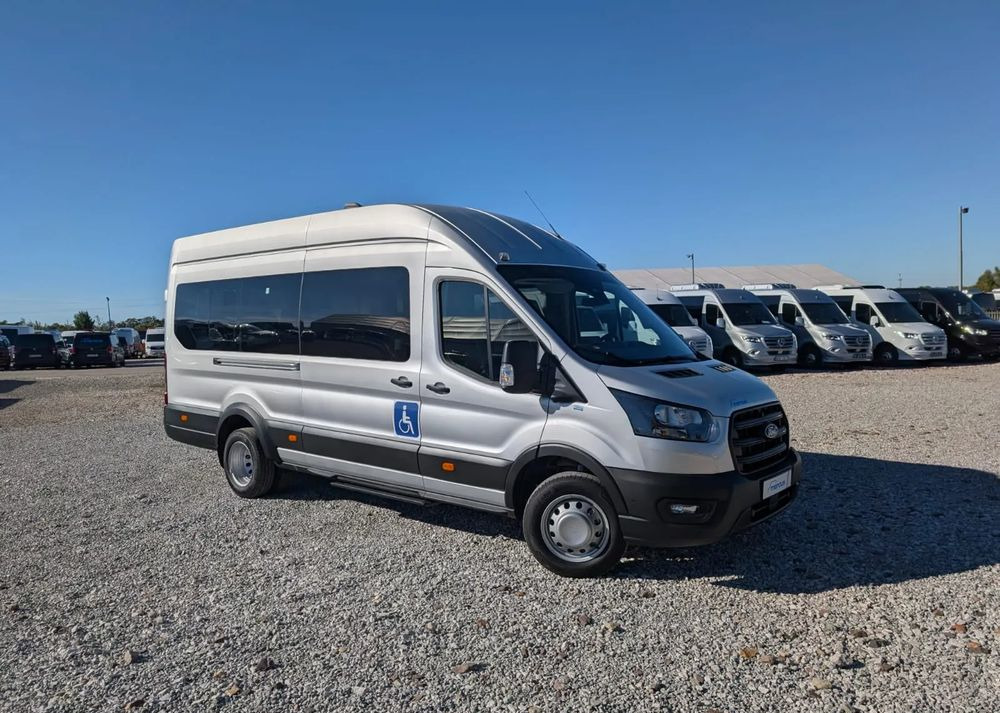 Ford Transit - Minibussi, Pikkubussi: kuva Ford Transit - Minibussi, Pikkubussi Ford Transit - Minibussi, Pikkubussi: kuva Ford Transit - Minibussi, Pikkubussi