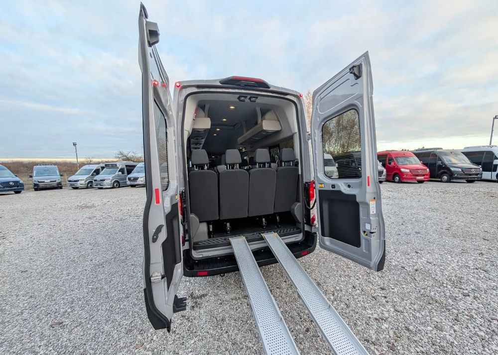 Uusi Minibussi, Pikkubussi Ford Transit: kuva Uusi Minibussi, Pikkubussi Ford Transit Uusi Minibussi, Pikkubussi Ford Transit: kuva Uusi Minibussi, Pikkubussi Ford Transit