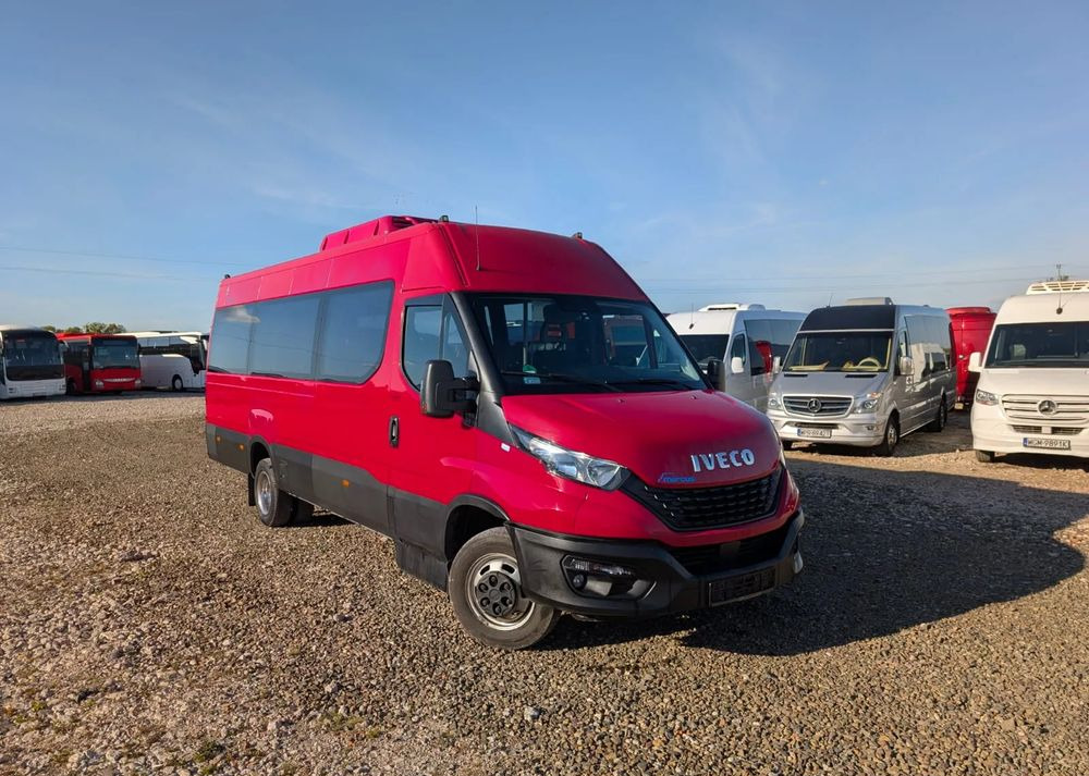 Iveco Daily - Minibussi, Pikkubussi: kuva Iveco Daily - Minibussi, Pikkubussi Iveco Daily - Minibussi, Pikkubussi: kuva Iveco Daily - Minibussi, Pikkubussi
