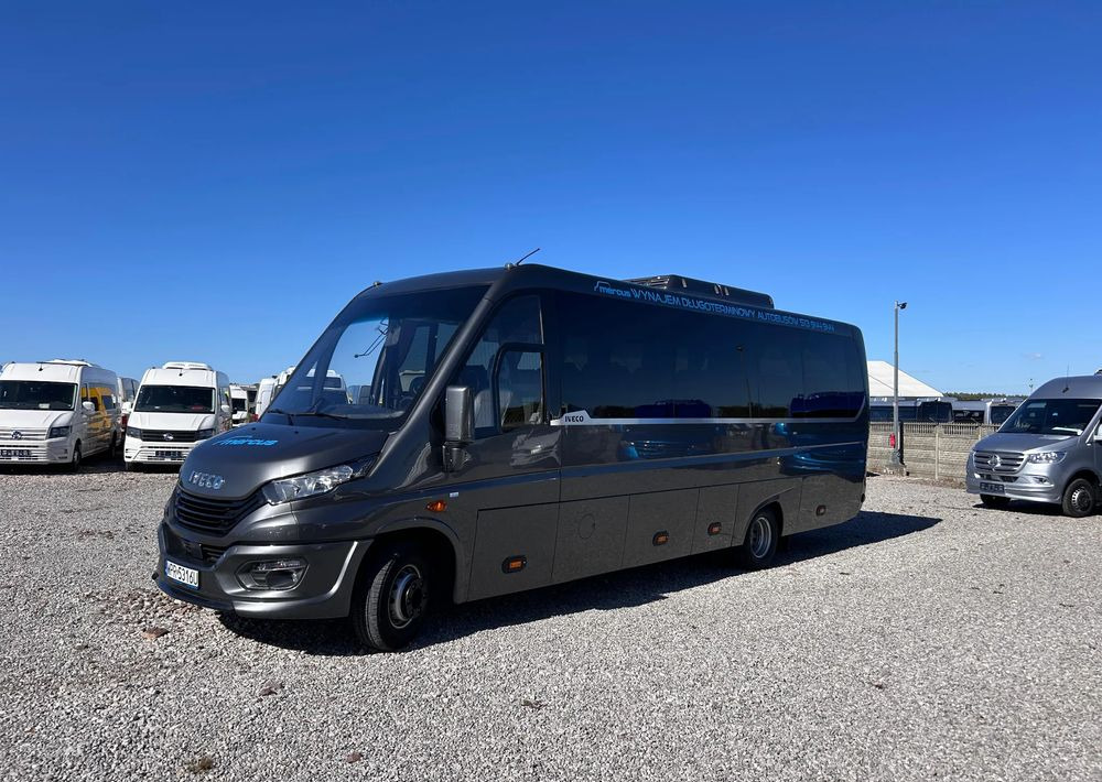 Iveco Daily - Minibussi, Pikkubussi: kuva Iveco Daily - Minibussi, Pikkubussi Iveco Daily - Minibussi, Pikkubussi: kuva Iveco Daily - Minibussi, Pikkubussi