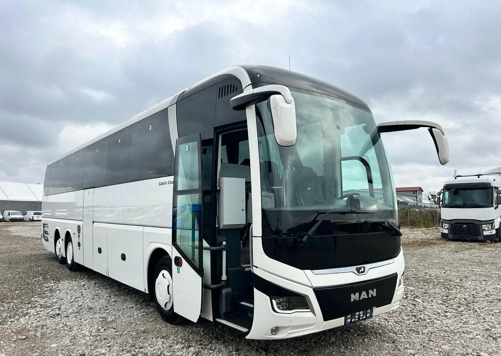 Turistibussi MAN Lions Coach: kuva Turistibussi MAN Lions Coach