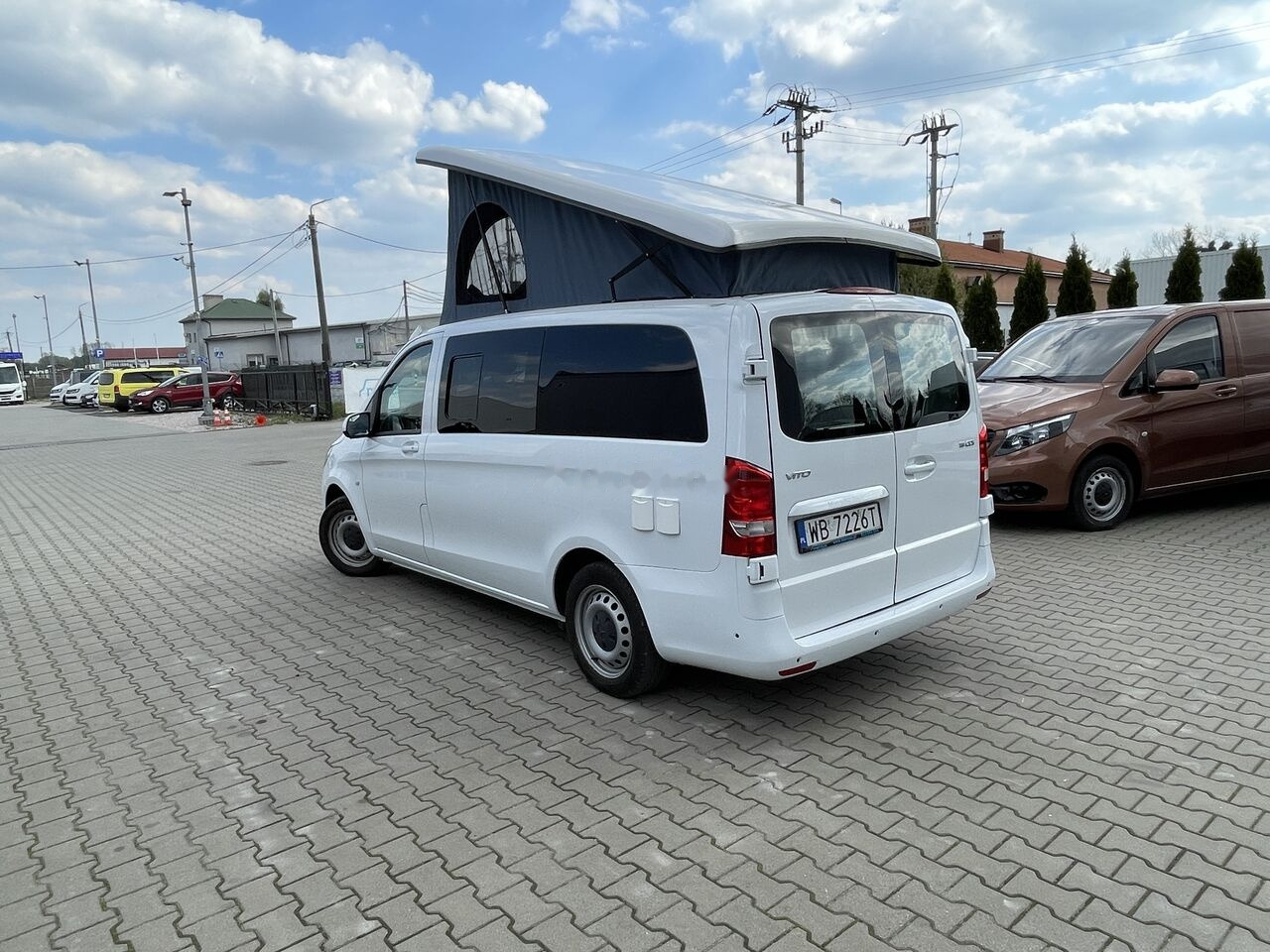 Mercedes-Benz Vito - Matkailuauto: kuva Mercedes-Benz Vito - Matkailuauto Mercedes-Benz Vito - Matkailuauto: kuva Mercedes-Benz Vito - Matkailuauto