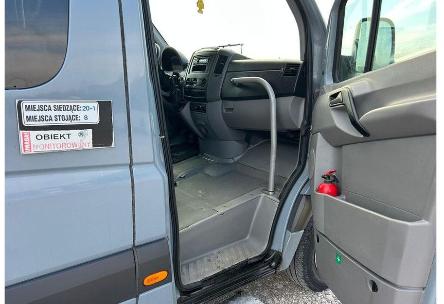 Minibussi, Pikkubussi Mercedes-Benz Sprinter 516: kuva Minibussi, Pikkubussi Mercedes-Benz Sprinter 516
