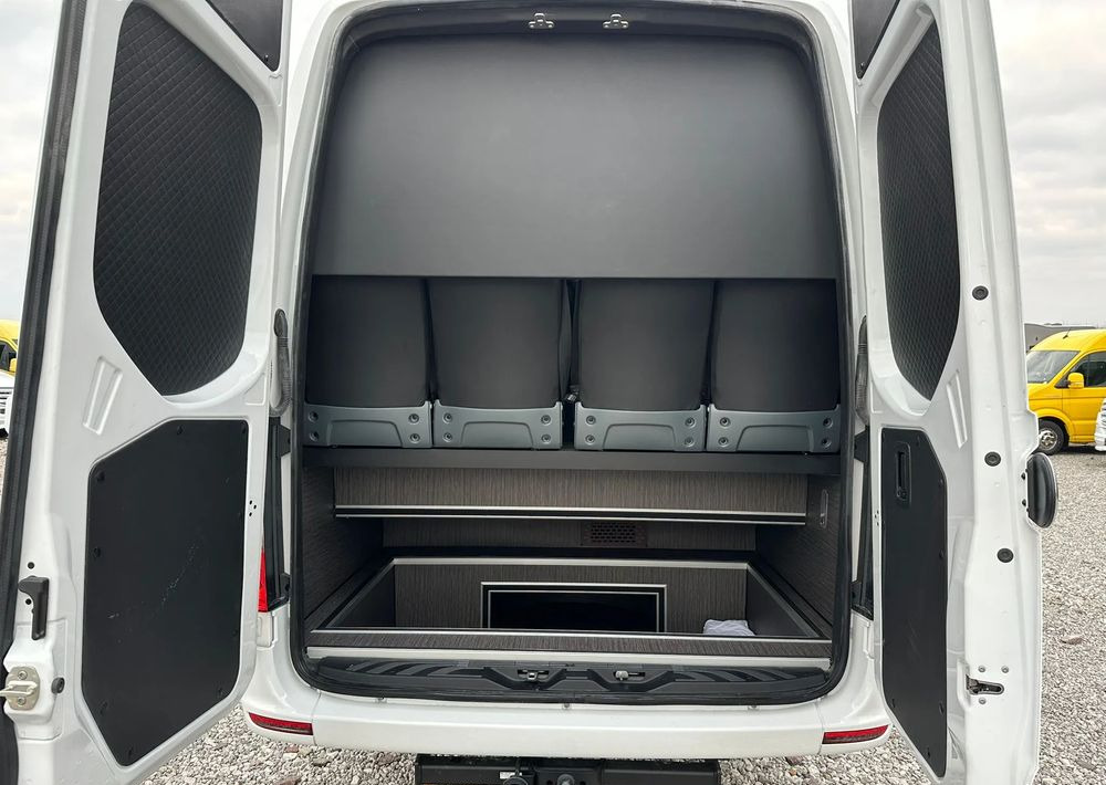 Mercedes-Benz Sprinter 517 - Minibussi, Pikkubussi: kuva Mercedes-Benz Sprinter 517 - Minibussi, Pikkubussi Mercedes-Benz Sprinter 517 - Minibussi, Pikkubussi: kuva Mercedes-Benz Sprinter 517 - Minibussi, Pikkubussi