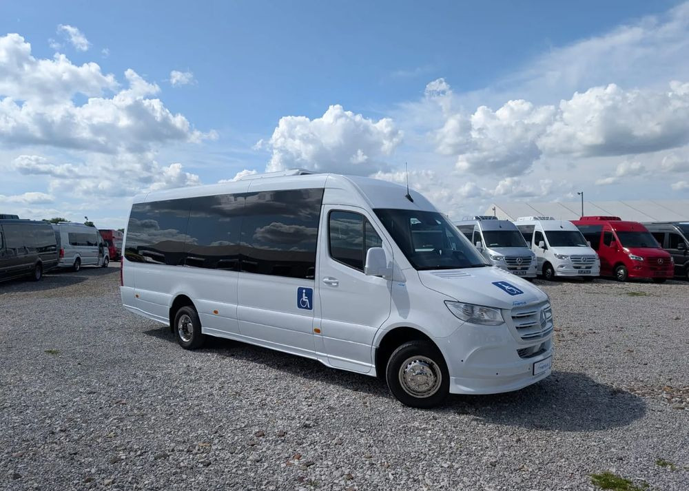 Mercedes-Benz Sprinter 517 - Minibussi, Pikkubussi: kuva Mercedes-Benz Sprinter 517 - Minibussi, Pikkubussi Mercedes-Benz Sprinter 517 - Minibussi, Pikkubussi: kuva Mercedes-Benz Sprinter 517 - Minibussi, Pikkubussi