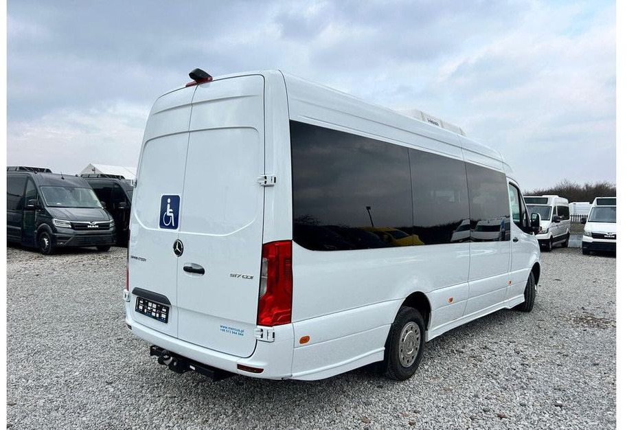 Mercedes-Benz Sprinter 517 - Minibussi, Pikkubussi: kuva Mercedes-Benz Sprinter 517 - Minibussi, Pikkubussi Mercedes-Benz Sprinter 517 - Minibussi, Pikkubussi: kuva Mercedes-Benz Sprinter 517 - Minibussi, Pikkubussi