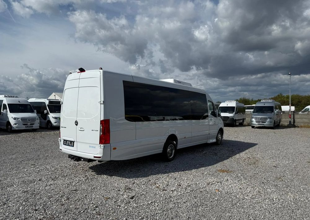 Mercedes-Benz Sprinter 517 - Minibussi, Pikkubussi: kuva Mercedes-Benz Sprinter 517 - Minibussi, Pikkubussi Mercedes-Benz Sprinter 517 - Minibussi, Pikkubussi: kuva Mercedes-Benz Sprinter 517 - Minibussi, Pikkubussi
