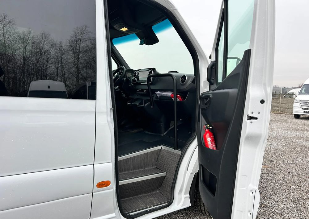 Uusi Minibussi, Pikkubussi Mercedes-Benz Sprinter 517: kuva Uusi Minibussi, Pikkubussi Mercedes-Benz Sprinter 517