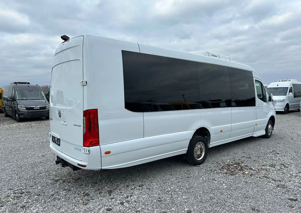 Mercedes-Benz Sprinter 517 - Minibussi, Pikkubussi: kuva Mercedes-Benz Sprinter 517 - Minibussi, Pikkubussi Mercedes-Benz Sprinter 517 - Minibussi, Pikkubussi: kuva Mercedes-Benz Sprinter 517 - Minibussi, Pikkubussi