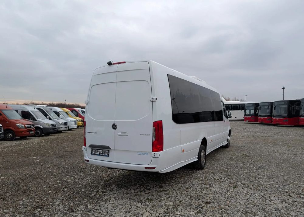 Mercedes-Benz Sprinter 517 - Minibussi, Pikkubussi: kuva Mercedes-Benz Sprinter 517 - Minibussi, Pikkubussi Mercedes-Benz Sprinter 517 - Minibussi, Pikkubussi: kuva Mercedes-Benz Sprinter 517 - Minibussi, Pikkubussi