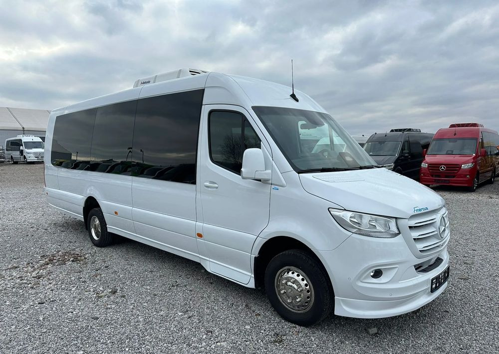 Mercedes-Benz Sprinter 517 - Minibussi, Pikkubussi: kuva  Mercedes-Benz Sprinter 517 - Minibussi, Pikkubussi Mercedes-Benz Sprinter 517 - Minibussi, Pikkubussi: kuva  Mercedes-Benz Sprinter 517 - Minibussi, Pikkubussi