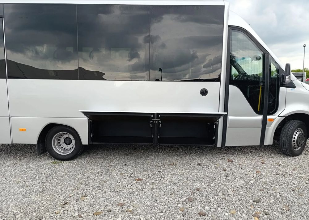 Mercedes-Benz Sprinter 519 - Minibussi, Pikkubussi: kuva Mercedes-Benz Sprinter 519 - Minibussi, Pikkubussi Mercedes-Benz Sprinter 519 - Minibussi, Pikkubussi: kuva Mercedes-Benz Sprinter 519 - Minibussi, Pikkubussi