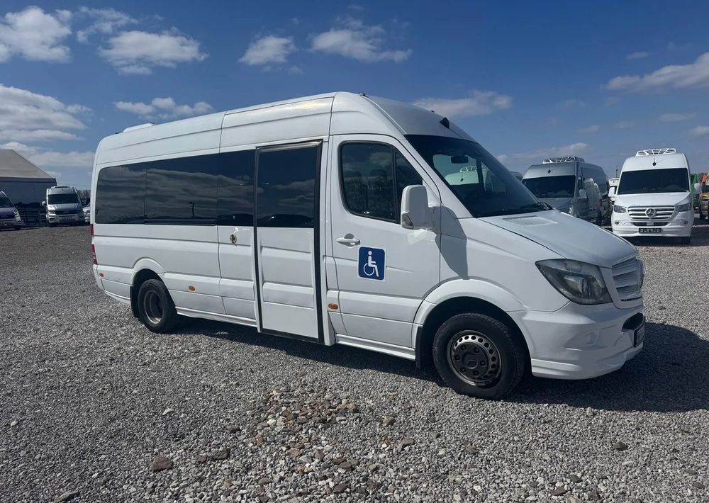 Mercedes-Benz Sprinter 519 - Minibussi, Pikkubussi: kuva Mercedes-Benz Sprinter 519 - Minibussi, Pikkubussi Mercedes-Benz Sprinter 519 - Minibussi, Pikkubussi: kuva Mercedes-Benz Sprinter 519 - Minibussi, Pikkubussi
